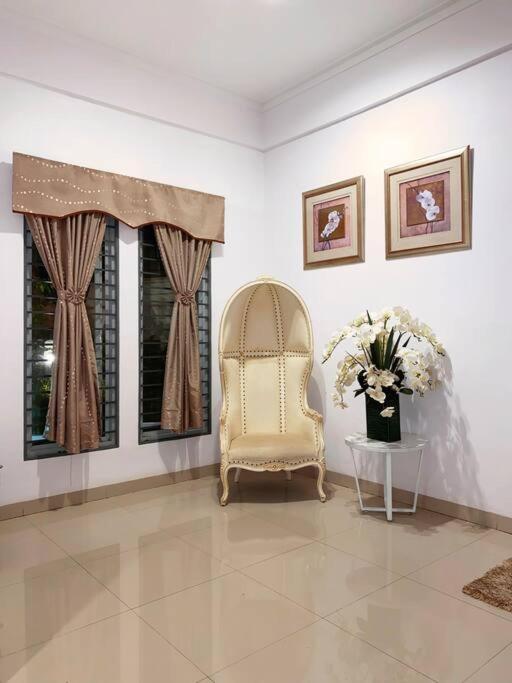 Garden Villa By Villapedia Bogor Exterior photo